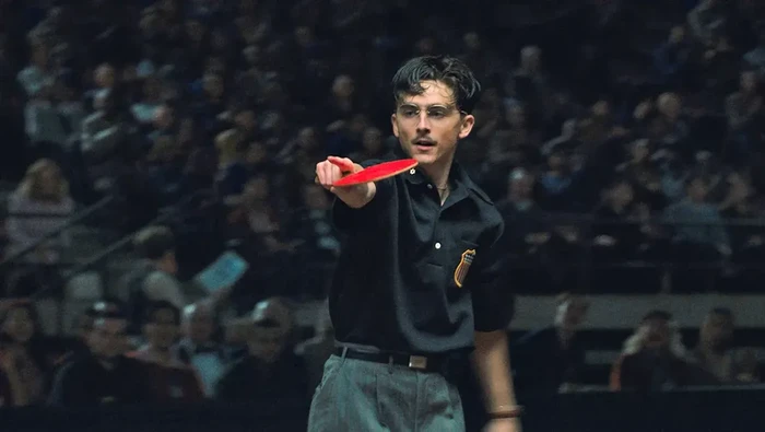 Cuplikan adegan dalam film Marty Supreme (2025).