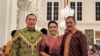 Dalam video yang diunggah, Mayangsari terlihat membaur dengan keluarga Presiden Soeharto yang datang. Di antaranya ada Tommy Soeharto dan Titiek Soeharto. Foto: dok instagram Mayangsari