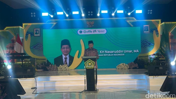 Menag RI, Nasaruddin Umar, saat hadir dalam acara Kick Off Hari Guru Nasional 2025 di UIN SSC.