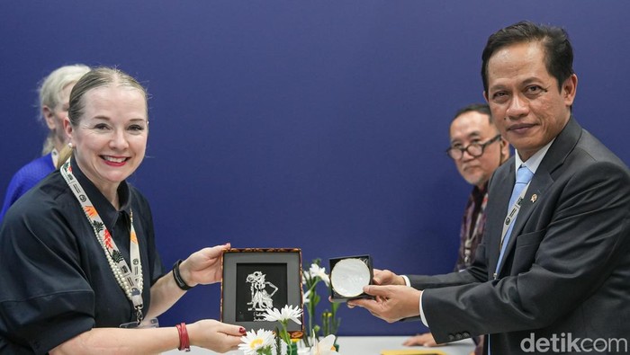 Menteri LH dan Pihak Swedia