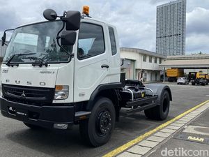 Mengintip Produksi Raja Truk di Indonesia: Sejam Lahir 15 Unit