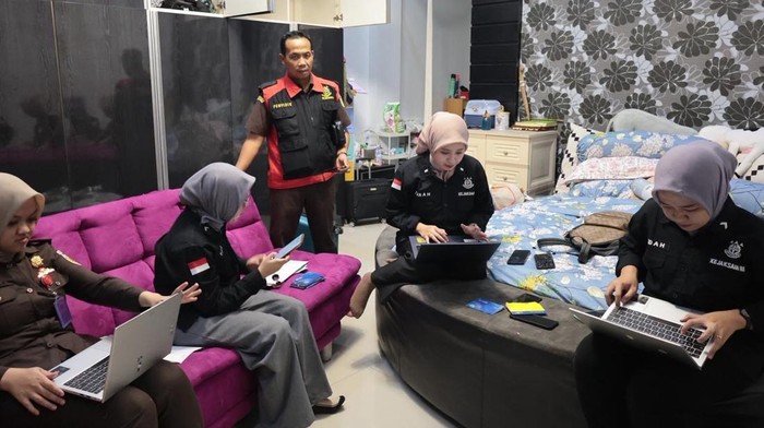 Rumah milik pengacara dan Kepala Bidang Pengukuran BPN Bengkulu Tengah digeledah kejati