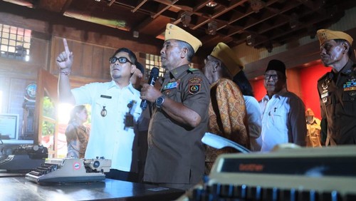 Peresmian Etalase Jendela Perjuangan Pahlawan, Rabu (12/11) Kantor Legiun Veteran Republik Indonesia (LVRI) Kota Denpasar. (Pemkot Denpasar)