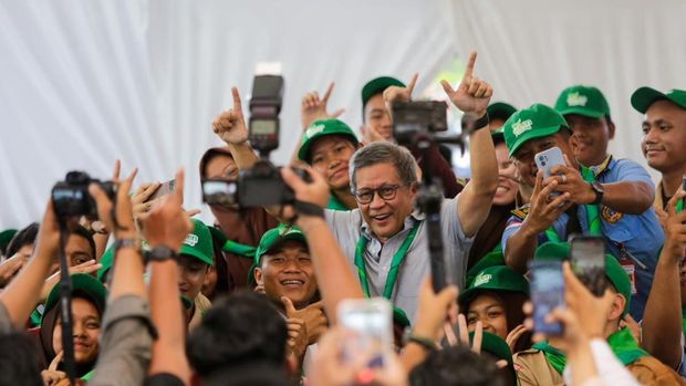 Polda Riau menggelar Workshop Green Policing yang diikuti oleh 311 Ketua OSIS se-Provinsi Riau. (dok. Polda Riau) Polda Riau menggelar Workshop Green Policing yang diikuti oleh 311 Ketua OSIS se-Provinsi Riau. Kegiatan ini resmi dibuka oleh Kapolda Riau Irjen Pol Herry Heryawan, di Pekanbaru, Rabu (12/11/2025).