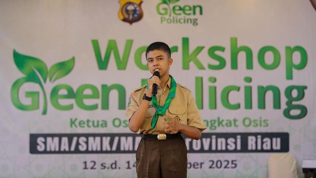 Polda Riau menggelar Workshop Green Policing yang diikuti oleh 311 Ketua OSIS se-Provinsi Riau. (dok. Polda Riau) Polda Riau menggelar Workshop Green Policing yang diikuti oleh 311 Ketua OSIS se-Provinsi Riau. Kegiatan ini resmi dibuka oleh Kapolda Riau Irjen Pol Herry Heryawan, di Pekanbaru, Rabu (12/11/2025).