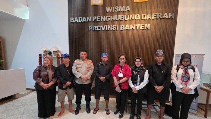 Polisi bertemu perwakilan suku Baduy membahas kasus warga Baduy Dalam dibegal di Jakpus (dok.istimewa)