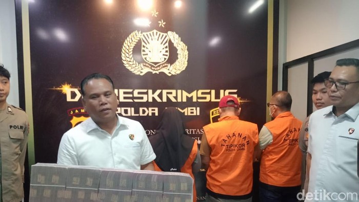 Polisi melimpahkan berkas 4 tersangka korupsi Disdik Jambi