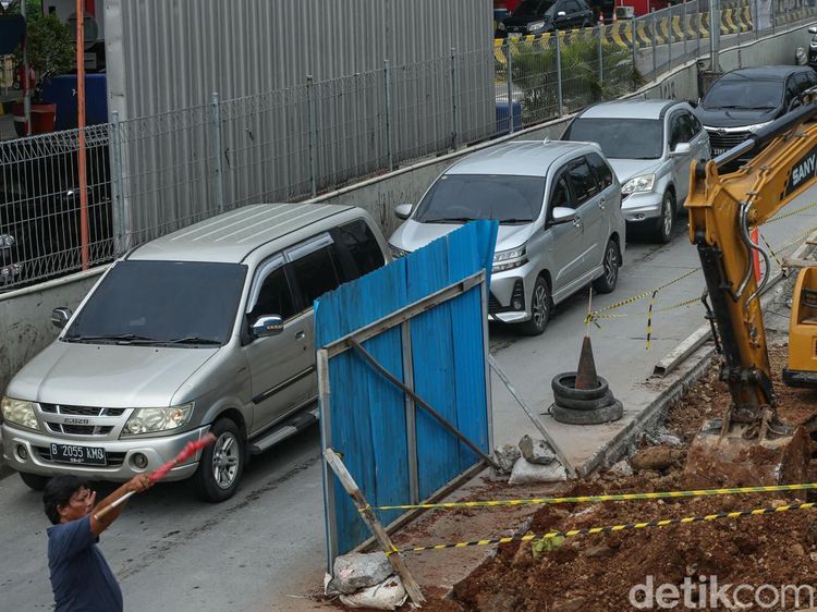 Proyek Pelebaran Jalan di Bekasi, Macet Tak Terhindarkan