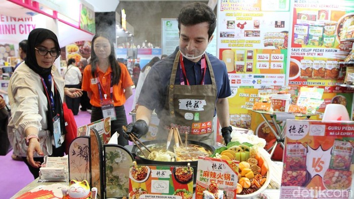 Pameran SIAL InterFOOD 2025 di JIExpo Kemayoran menghadirkan lebih dari 1.500 peserta dari 26 negara, menampilkan inovasi dan peluang bisnis sektor F&B global.