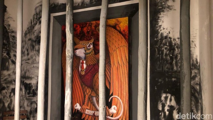 Rokhyat dan lukisan Tikus dalam Garuda. (Ayuningtias Puji Lestari)