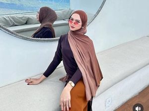 Tipu Daya Dea Lipa, Pria Cantik yang Memikat