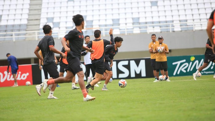 Nilmaizar Sebut Anak Asuhnya Siap Hadapi Persikad Depok dan Incar 3 Poin