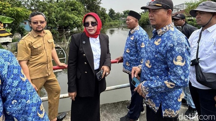 Wabup Mimik sidak ke Kali Buntung Sidoarjo