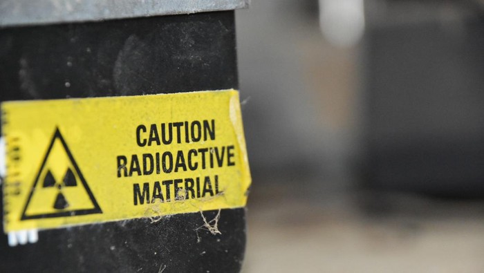 Caution Radioactive Material