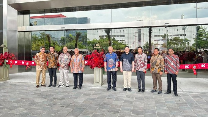 Aguan Resmikan K Mall