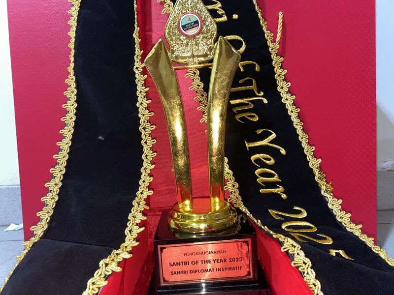 The Year of Santri dan Santri of The Year 2025, Agus Maftuh Abegebriel.