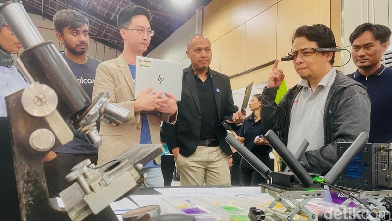 Sebanyak 27 tim dari berbagai daerah di Indonesia menampilkan inovasi berbasis 5G dan AI dalam ajang Ericsson Hackathon 2025. Kompetisi ini jadi ajang lahirnya talenta digital masa depan, Kamis (13/11/2025).