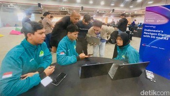 Selama sesi penjurian, juri dari Ericsson dan mitra strategis mendatangi meja tiap tim untuk menilai ide, desain, serta potensi penerapan inovasi yang ditampilkan. Para peserta ditantang menghadirkan solusi konkret yang mampu menjawab kebutuhan nyata masyarakat sekaligus mendukung Visi Indonesia Digital 2045.