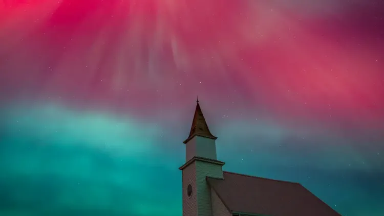 Cantiknya Warna-warni Aurora di Langit Amerika, Eropa, hingga Australia