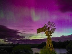 Cantiknya Warna-warni Aurora di Langit Amerika, Eropa, hingga Australia