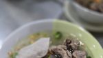 Maknyus! 10 Bakso Gepeng Berkuah Bening Gurih Rp 15 Ribuan