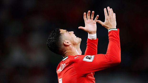 LISBON, PORTUGAL - OCTOBER 11: Cristiano Ronaldo of Portugal disappointed  during the  World Cup Qualifier  match between Portugal  v Republic of Ireland at the Estadio Jose Alvalade on October 11, 2025 in Lisbon Portugal (Photo by Eric Verhoeven/Soccrates/Getty Images)