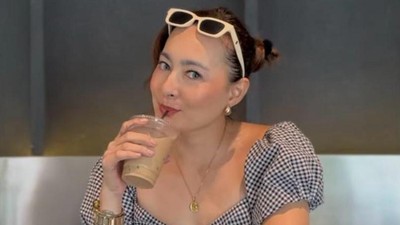 Keseruan Dewi Rezer Ngopi di Kafe hingga Masak di Rumah