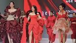 Perasaan Penjual Sosis Asal Tegal Dipeluk Dian Sastro Usai Jadi Model di JFW
