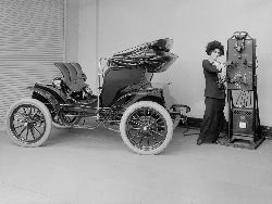 Foto-foto Jadul Ini Punya Kisah Mencengangkan di Baliknya!