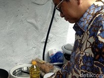 Video: Pramono Goreng Telur Pakai Biogas Hasil Limbah Tinja di Jaktim