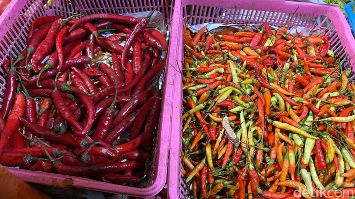 Harga Cabai Merah di Pasar Surabaya Pedas
