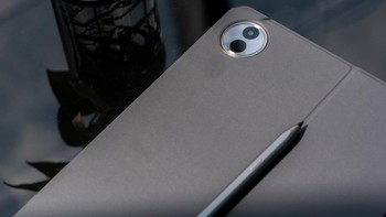 Honor Pad 10 dilengkapi kamera belakang 8 MP dengan Starlight Cloud Ring Camera Design dan kamera depan 8 MP. Foto: Honor