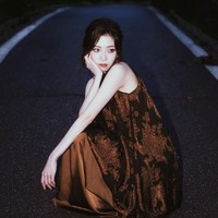 Iris Feng semakin dikenal pada tahun 2020 ketika dianugerahi penghargaan MC Muda Terbaik di LPL Awards yang menandai titik balik dalam kariernya. Foto: Instagram @xiraniris