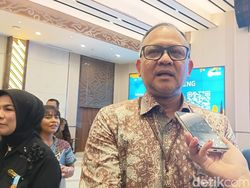 Profesor Emeritus Bisa Mengajar sampai 75 Tahun di PTS, Jadi Dosen Tetap