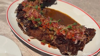 KYRO: Ada Rahang Tuna Woku Jumbo dan Pasta Truffle Butter yang Aromatik