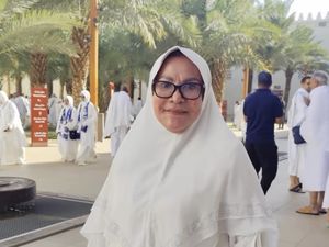 Merinding! Mpok Atiek Lihat Jenazah Sendiri Dimandikan dalam Mimpi