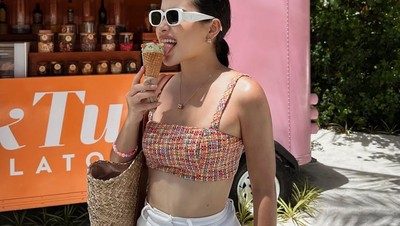 Foodies! Keseruan Nicole Parham Ngemil Es Krim di Maldive dan Jepang