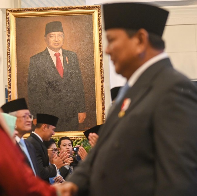 November 2025: Soeharto Pahlawan Nasional hingga Wali Kota Muslim Pertama New York