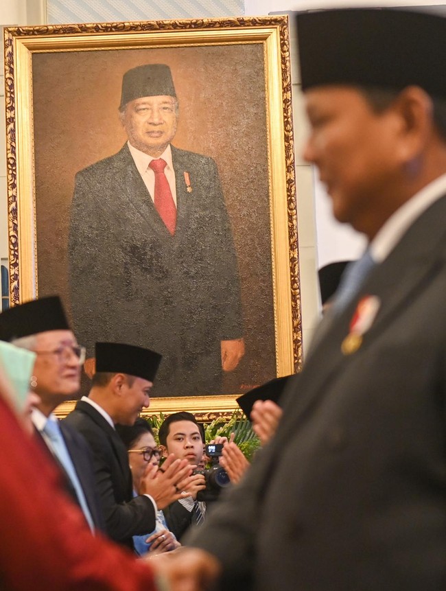 November 2025: Soeharto Pahlawan Nasional hingga Wali Kota Muslim Pertama New York