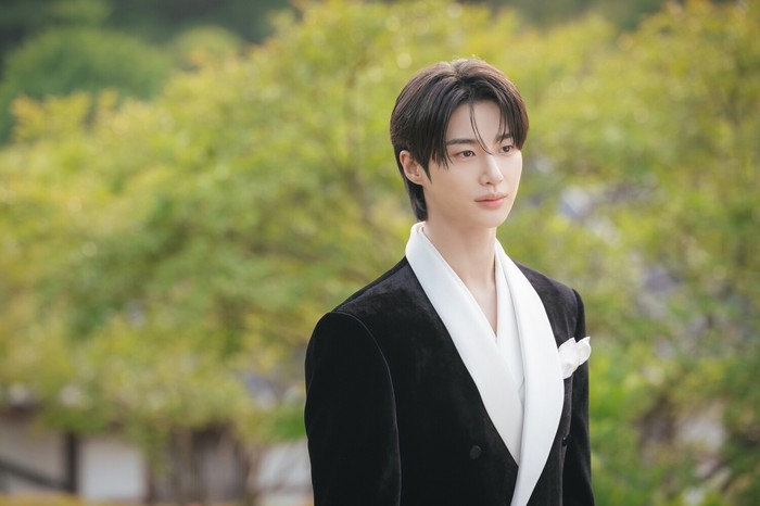 Adegan dalam drama Korea terbaru MBC 2026 Perfect Crown yang juga akan tayang di Disney+.