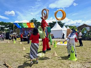 Serunya Babalonan Sarung, Permainan Tradisional Sunda yang Sarat Makna
