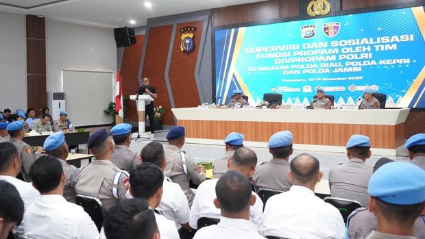 Prpopam Mabes Polri mensosialisasikan aplikasi Dumas Presisi