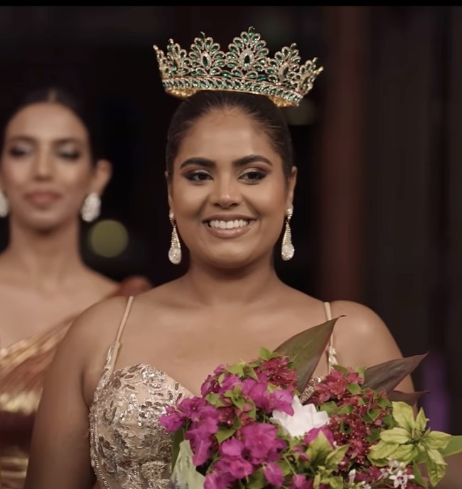 Roma Riaz terpilih menjadi Miss Universe Pakistan 2025 pada Oktober 2025. Sejak dia nobatkan sebagi ratu kecantikan Pakistan yang akan mewakili negaranya di Miss Universe 2025 yang digelar di Thailand, sosoknya menjadi perdebatan online. Foto: dok. Instagram @romariaz_official