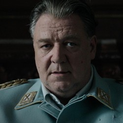 Russell Crowe Jadi Hermann Goring, Daya Tarik Iblis Tangan Kanan Hitler