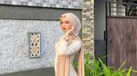 Pose Anggun MUA Berhijab Ternyata Laki-laki, Dijuluki Sister Hong Lombok