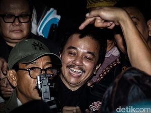 Damai Lubis dan Eggi Sudjana Laporkan Roy Suryo-Ahmad Khozinudin Terkait Fitnah
