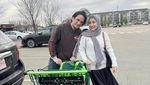 Tengku Firmansyah-Cindy Fatikasari Mudik ke Indonesia, Langsung Jadi Kakek-Nenek