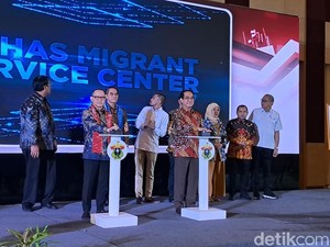 Unhas Resmikan Migrant Service Center, Menteri P2MI Apresiasi
