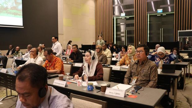 Walkot Kendari Siska Karina Imran belajar mengenai praktik terbaik Singapura dalam mengembangkan kawasan perumahan publik yang inklusif, hijau, dan berkelanjutan. Dokumen Istimewa Walkot Kendari Siska Karina Imran belajar mengenai praktik terbaik Singapura dalam mengembangkan kawasan perumahan publik yang inklusif, hijau, dan berkelanjutan. Dokumen Istimewa