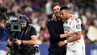 Ruang Ganti Madrid Bergejolak, Mbappe Bela Alonso